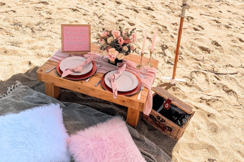 beach picnic date ideas