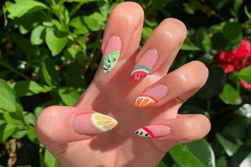 summer acrylic nails